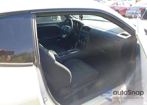 2014 Dodge Challenger Sxt z USA, uszkodzony, nr VIN 2C3CDYAG7EH204099